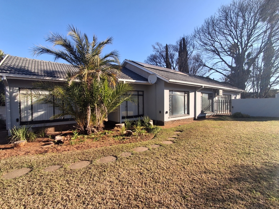 4 Bedroom Property for Sale in Flamwood North West